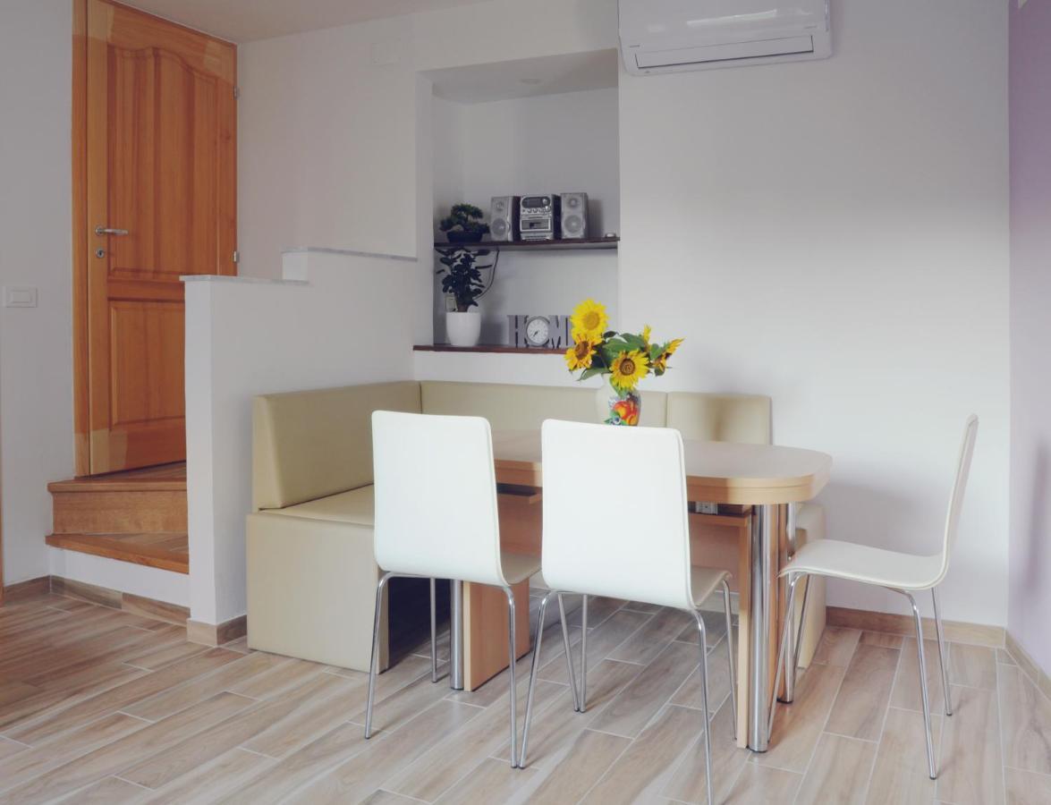 Vrhpolje Apartma Kmetija Rovan מראה חיצוני תמונה